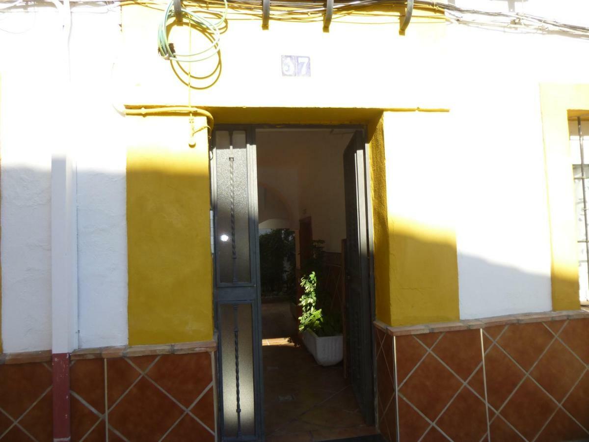 Sleep & Shower In A Typical District Cordoba Exterior photo